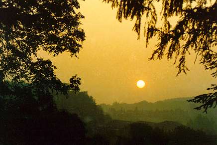 Sunrise in Longley Green